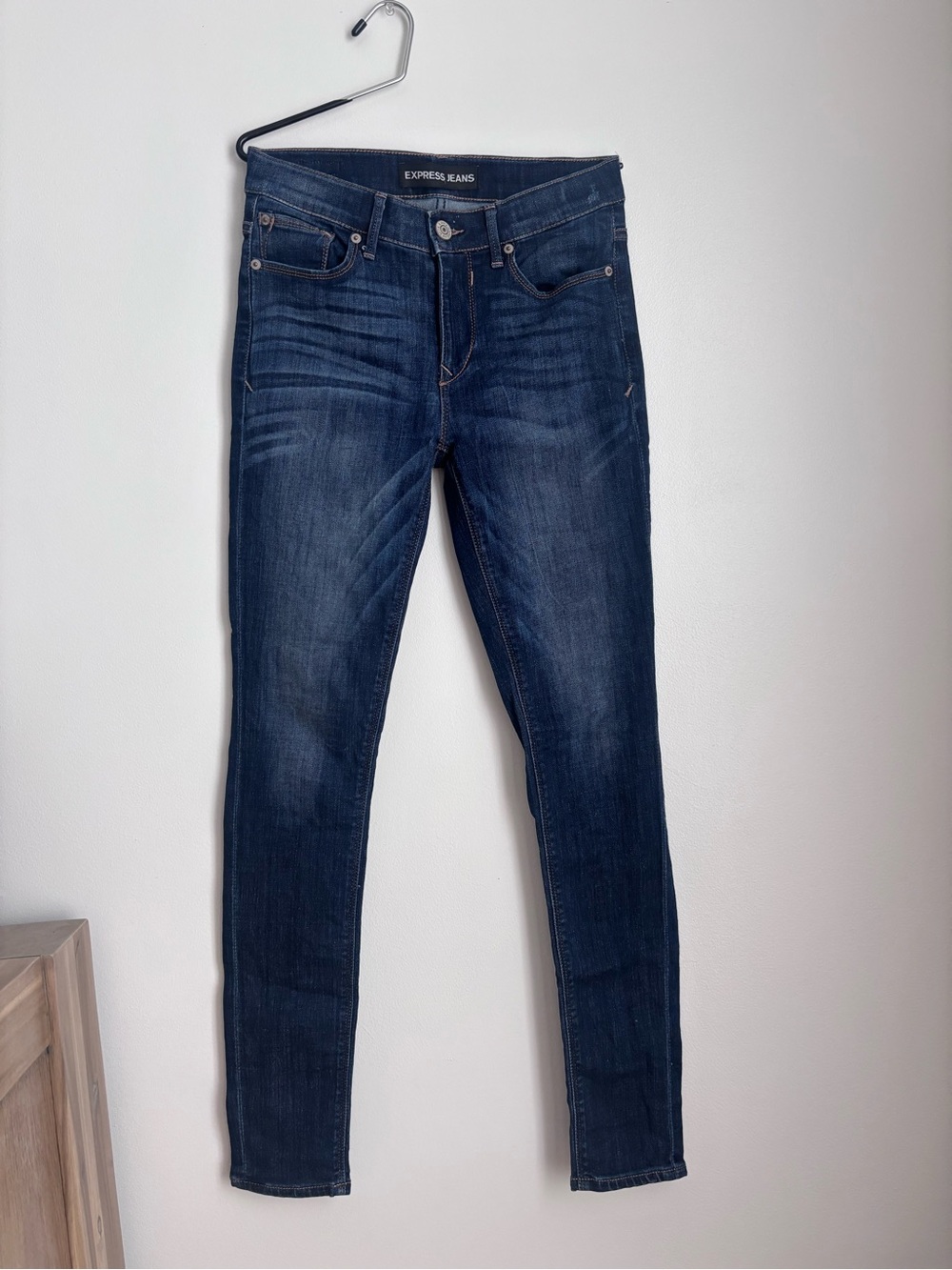 Express Skinny Mia Mid-rise Jeans 4R